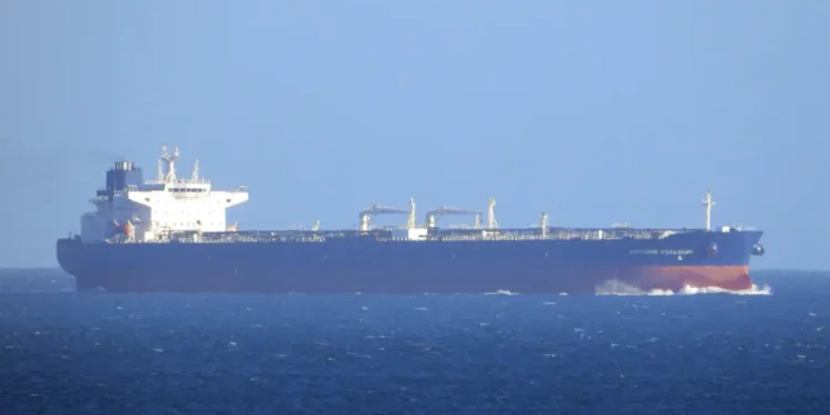 Mundo: Petroleiro russo leva mais de 700 mil barris para Cuba