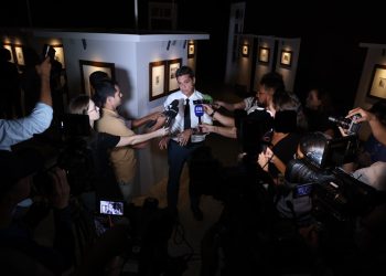 Estado: Governador anuncia prorrogação da exposição de Rembrandt no Palácio Anchieta