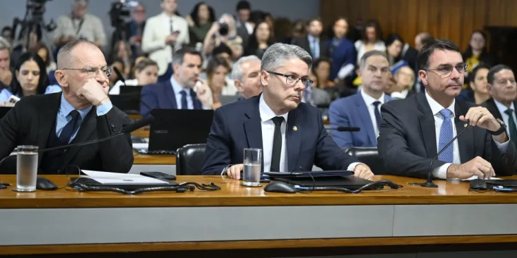 CPI do Crime Organizado: Senadores recorrem contra rejeição do relatório