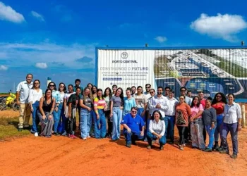 Presidente Kennedy: Alunos de Logística Portuária fazem visita técnica ao Porto Central
