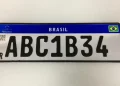Brasil: Comissão aprova volta de cidade e estado nas placas dos carros