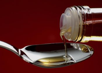 Anvisa: Agência suspende venda de xarope por risco de arritmia grave