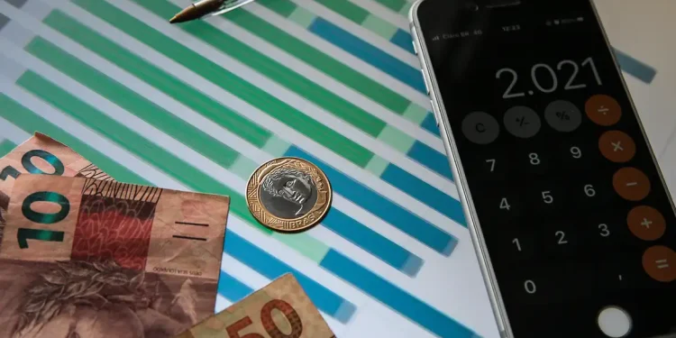 Novo Desenrola: Calculadora on-line simula renegociação de dívidas