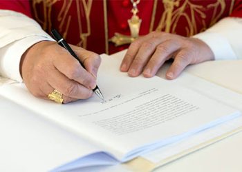 Mea culpa: Papa Leão XIII pede desculpas pelo papel histórico da Igreja na escravidão