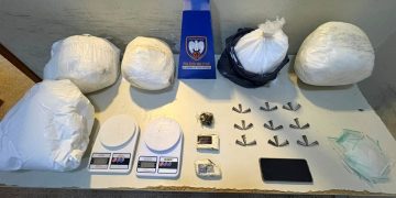 Guarapari: Polícia Militar apreende drogas, recupera veículos, cumpre mandado de prisão e apreende arma de fogo