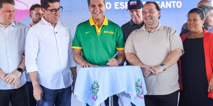 Estado: Governador entrega rodovia e anuncia novos investimentos para educação infantil em Anchieta